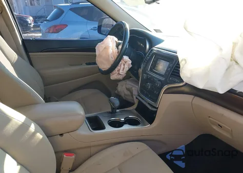 2015 Jeep Grand Cherokee Laredo from USA, damaged, VIN 1C4RJFAG8FC821650